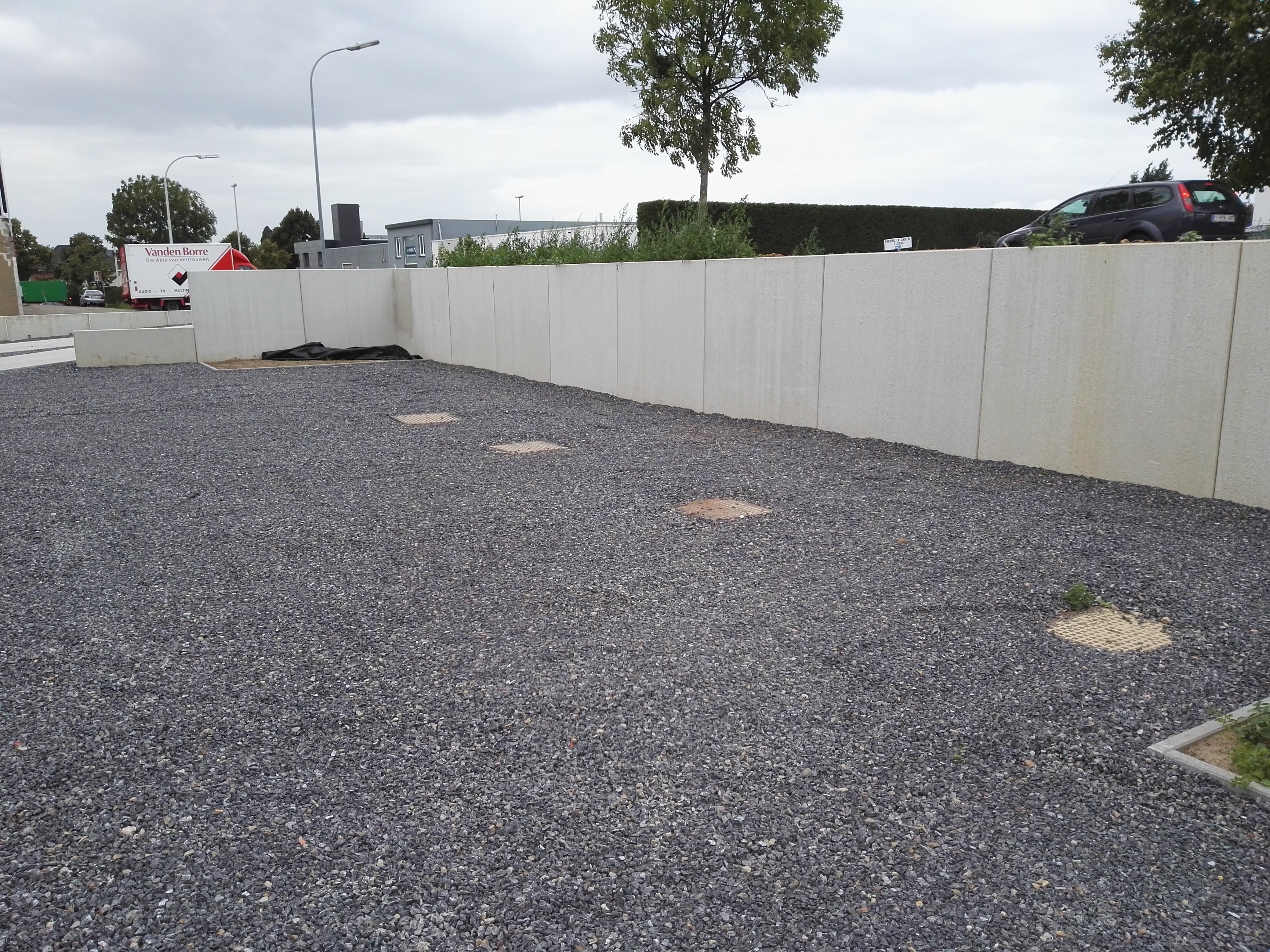 Keerwand gebezemde afwerking (6)