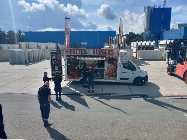 Frietkar bij Kemper Beton