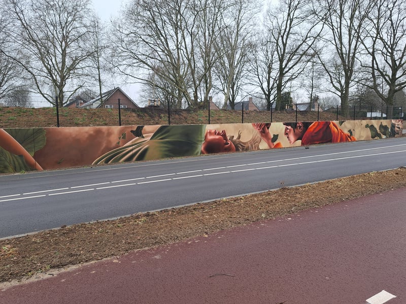 Keerwanden Kemper vormen basis Van 240 meter lange muurschildering