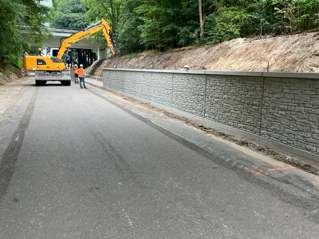 Kemper - Montage vrijliggend fietspad tussen Vlijmen en Elshout