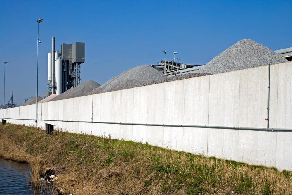 Keerwanden_voor_terreinrenovatie_asfaltcentrale_APM_Bergen_op_Zoom_5